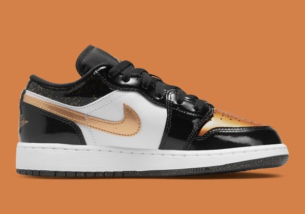 Air Jordan 1 Low SE
"Gold Toe" (GS)