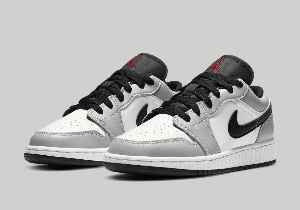 Air Jordan 1 Low
"Light Smoke Grey"