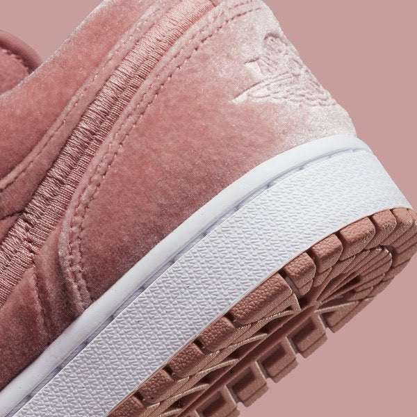 Air Jordan 1 Low SE
"Pink Velvet" (Women's)