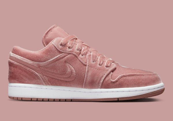 Air Jordan 1 Low SE
"Pink Velvet" (Women's)