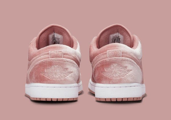 Air Jordan 1 Low SE
"Pink Velvet" (Women's)