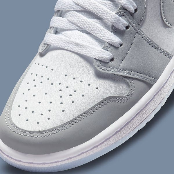 Air Jordan 1 Low
"Wolf Grey" (Women's)