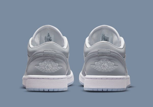 Air Jordan 1 Low
"Wolf Grey" (Women's)