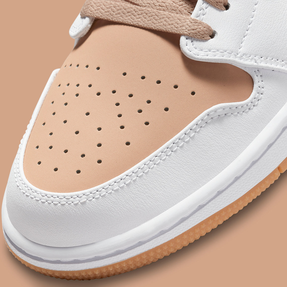 Air Jordan 1 Low
"Gum White"