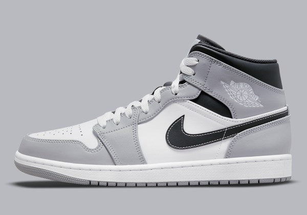 Air Jordan 1 Mid
"Light Smoke Grey" (GS)