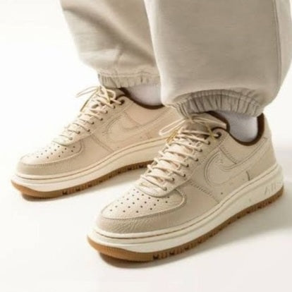 Air Force 1 Low Luxe
"Pearl White"