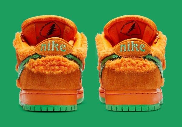 Nike SB Dunk Low x 
Grateful Dead Bears "Orange"