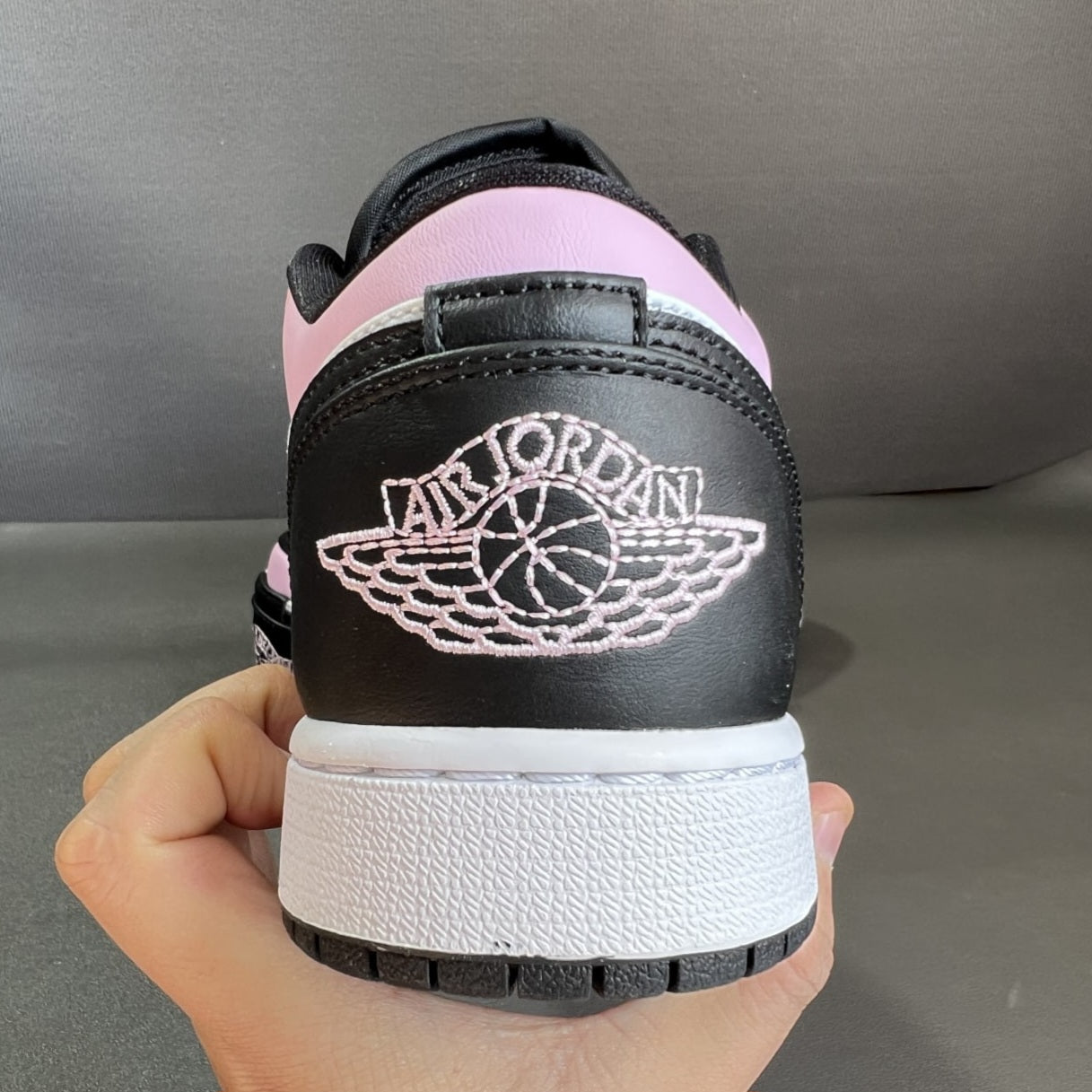 Air Jordan 1 Low OG “Light Arctic Pink"