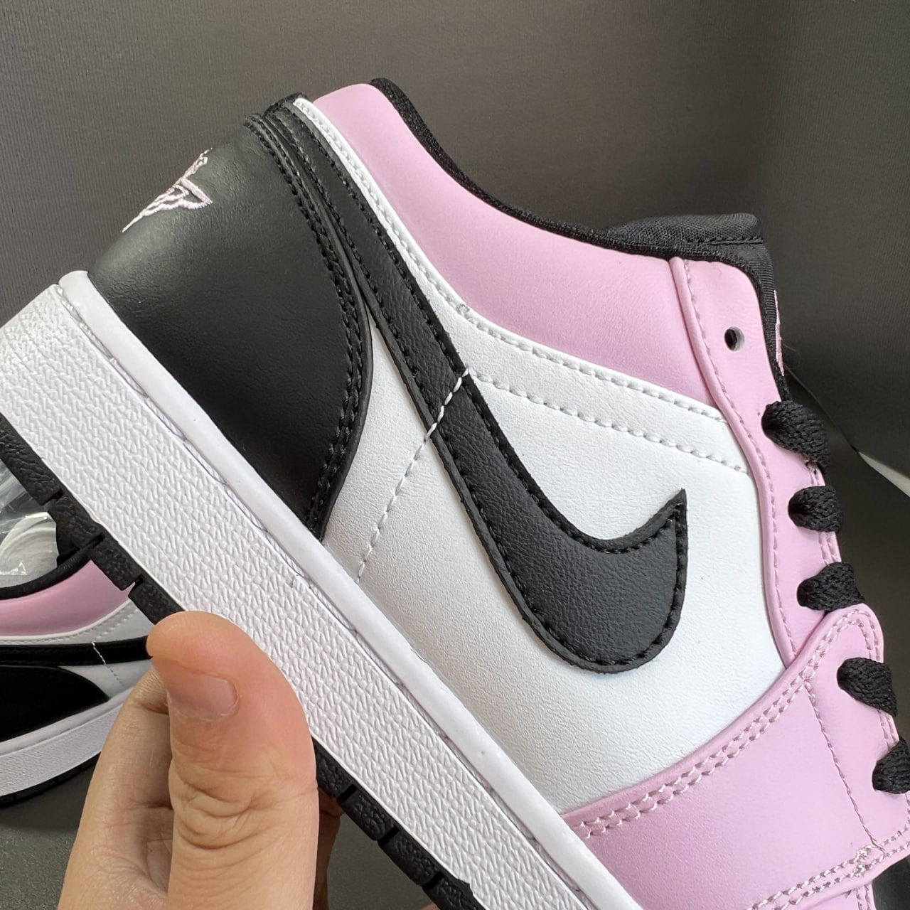 Air Jordan 1 Low OG “Light Arctic Pink"