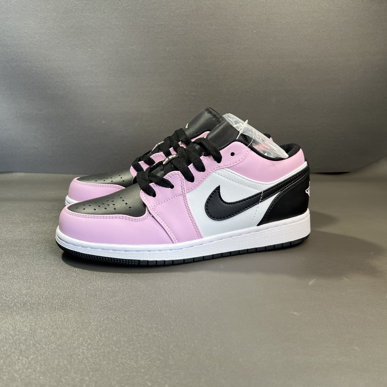 Air Jordan 1 Low OG “Light Arctic Pink"