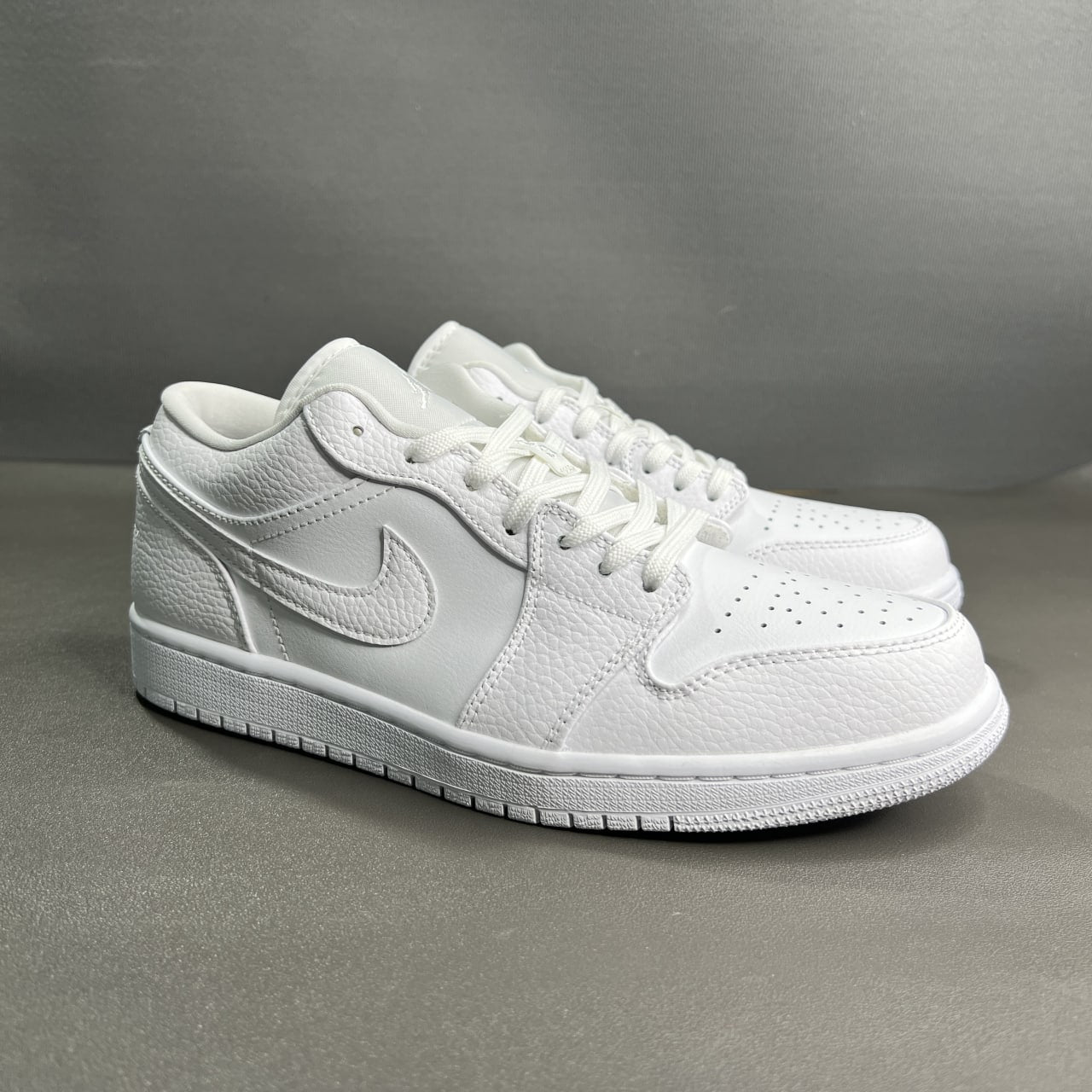 Air Jordan 1 Low
"Triple White Tumbled Leather"