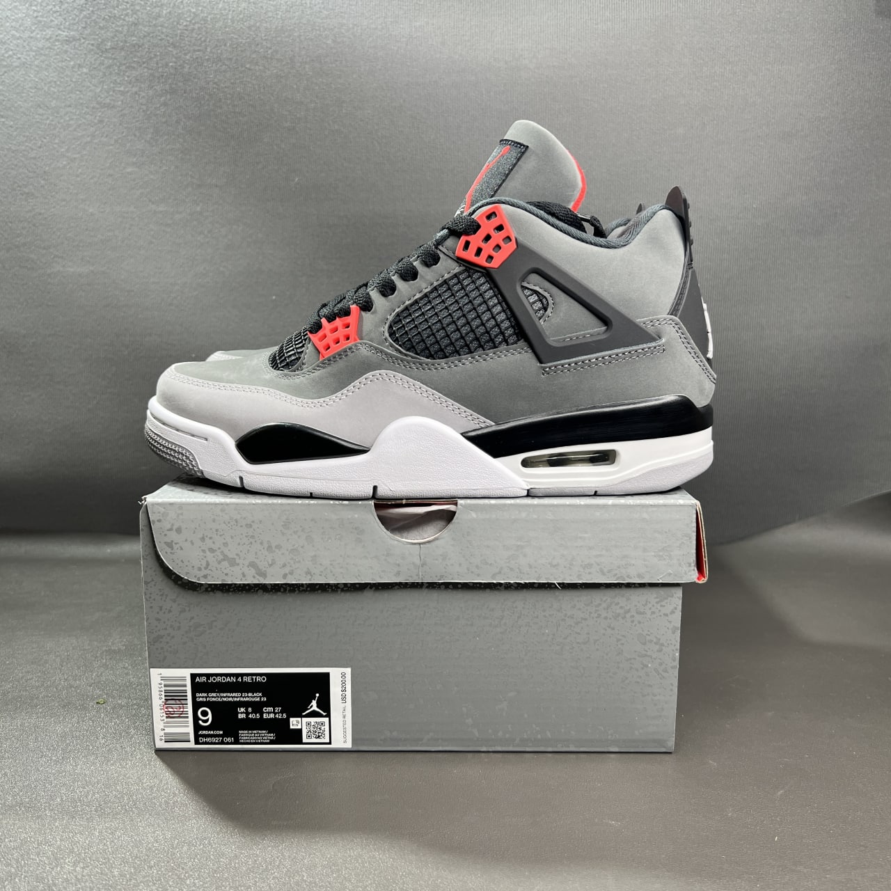 Air Jordan 4 Retro
"Infrared"