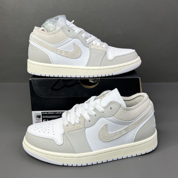 Air Jordan 1 Low SE "Craft
Inside Out Tech Grey"