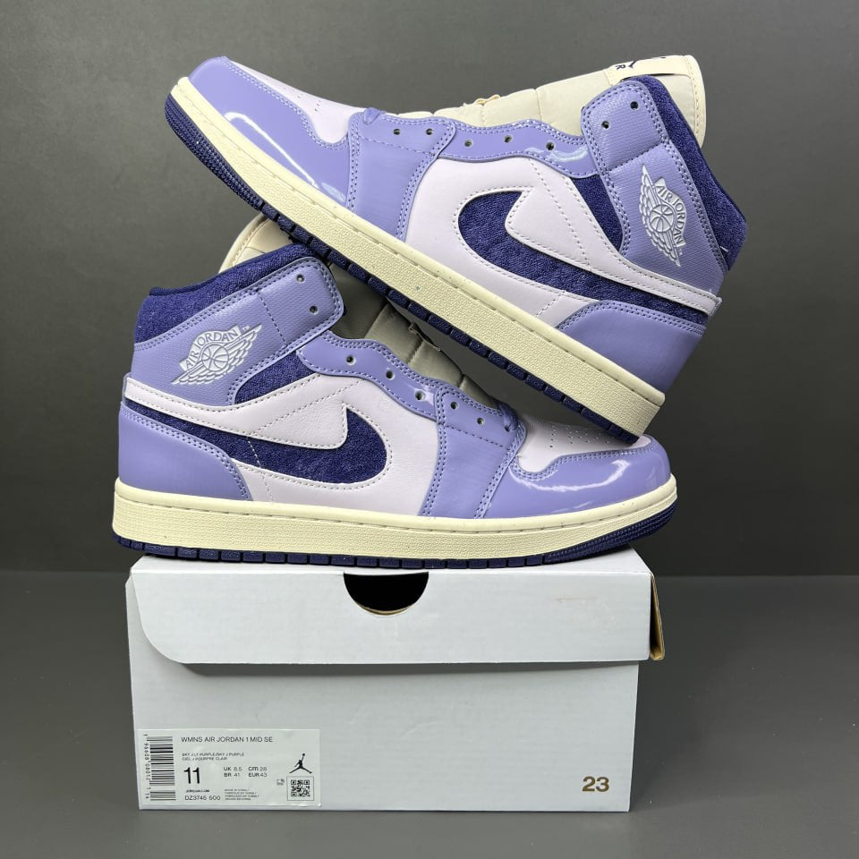 Air Jordan 1 Mid SE
"Chenille Sky J Light Purple"