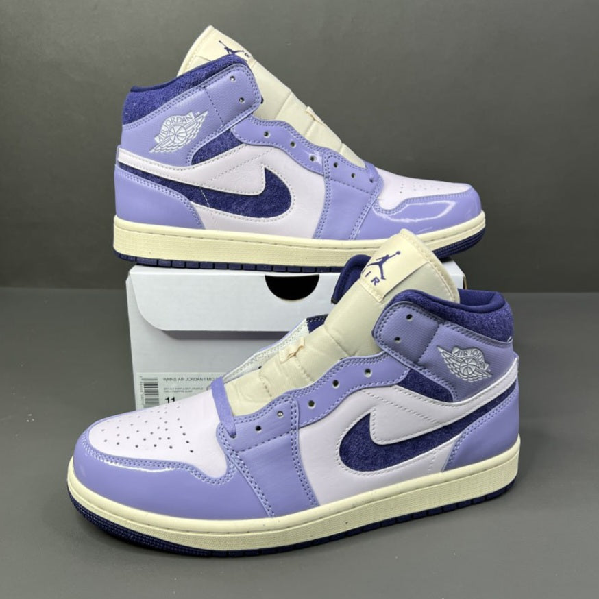 Air Jordan 1 Mid SE
"Chenille Sky J Light Purple"