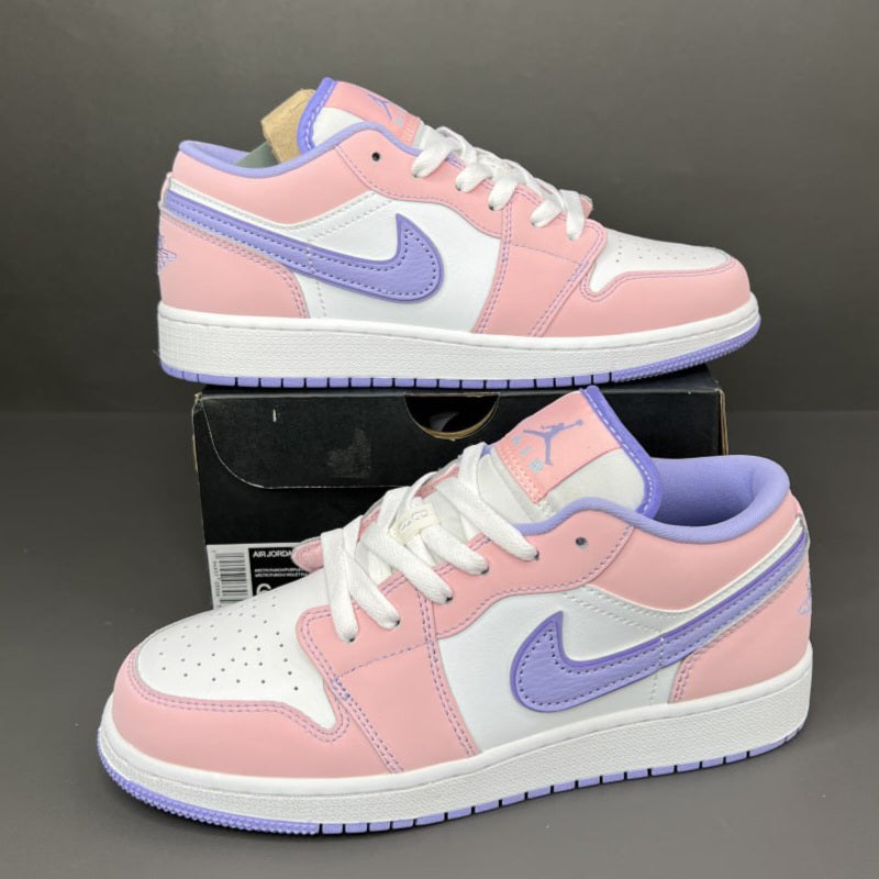 Air Jordan 1 Low
"Arctic Punch"