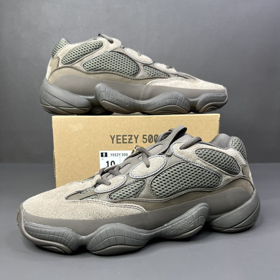 Adidas Yeezy 500
"Clay Brown"