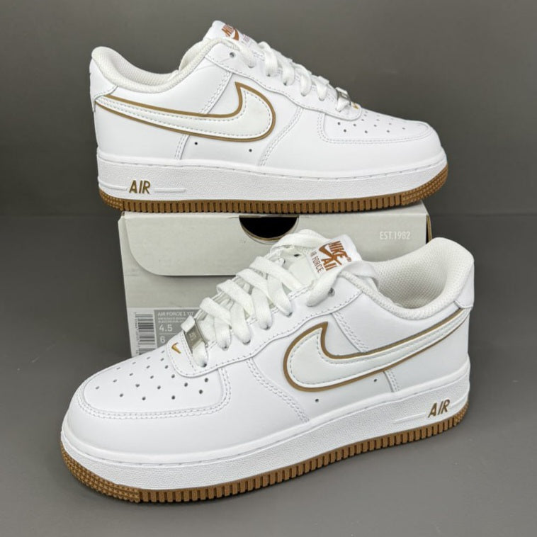 Air Force 1 Low '07
"White Bronzine"