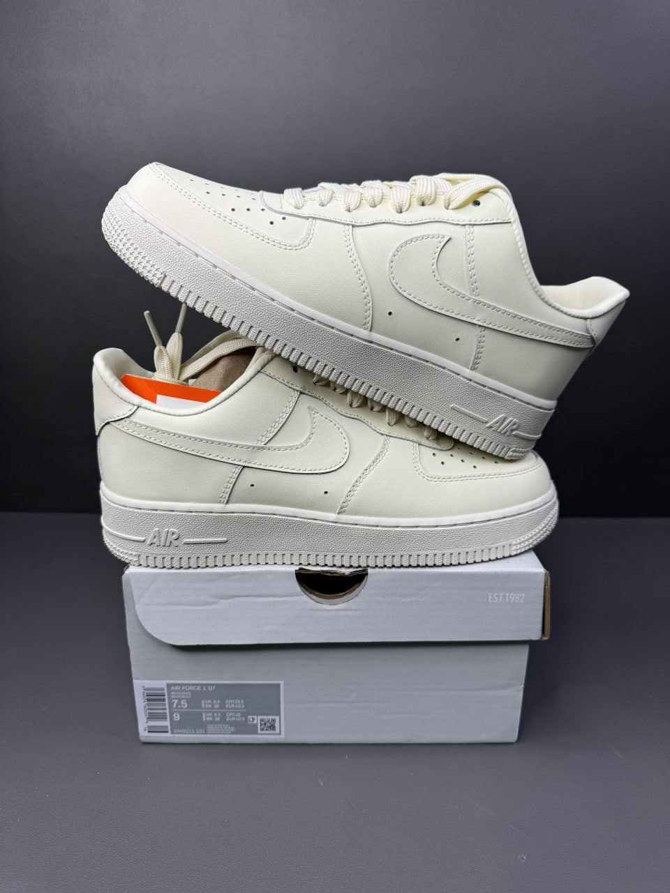 Air Force 1 Low '07
"Fresh Coconut Milk"