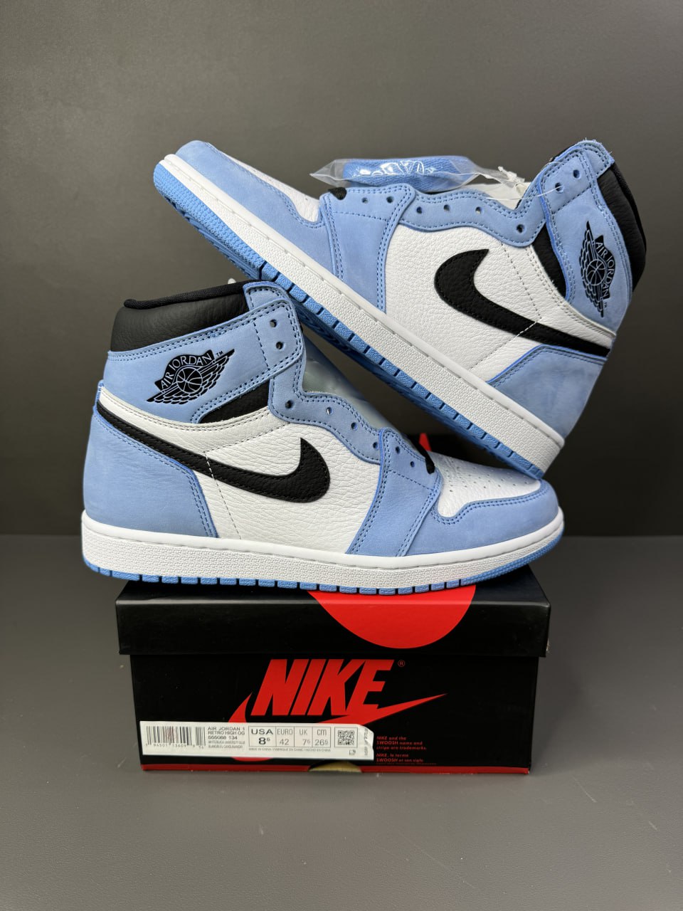 Air Jordan 1 Retro High OG
"University Blue"