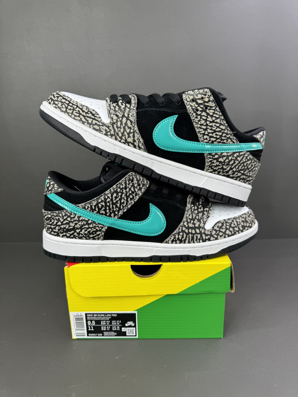 Nike SB Dunk Low
"Atmos Elephant"