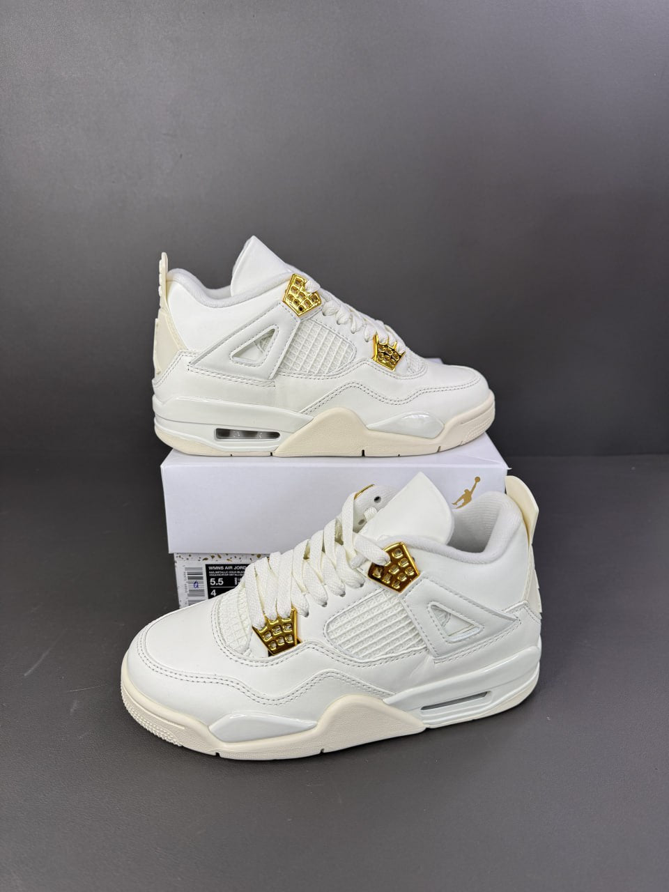 Air Jordan 4 "Metallic Gold"