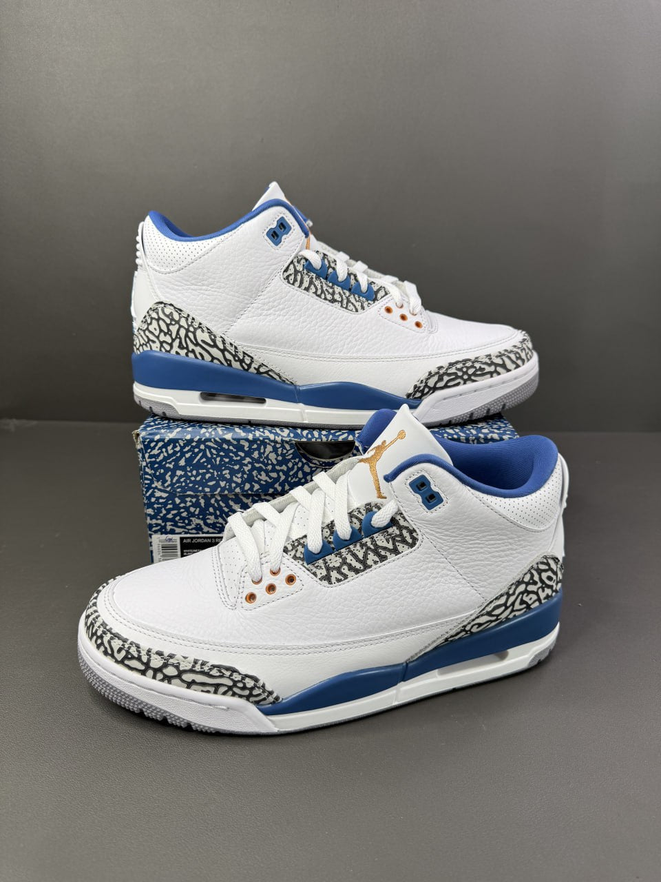 Air Jordan 3 Retro
"Wizards"