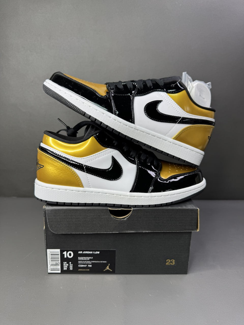 Air Jordan 1 Low
"Gold Toe"