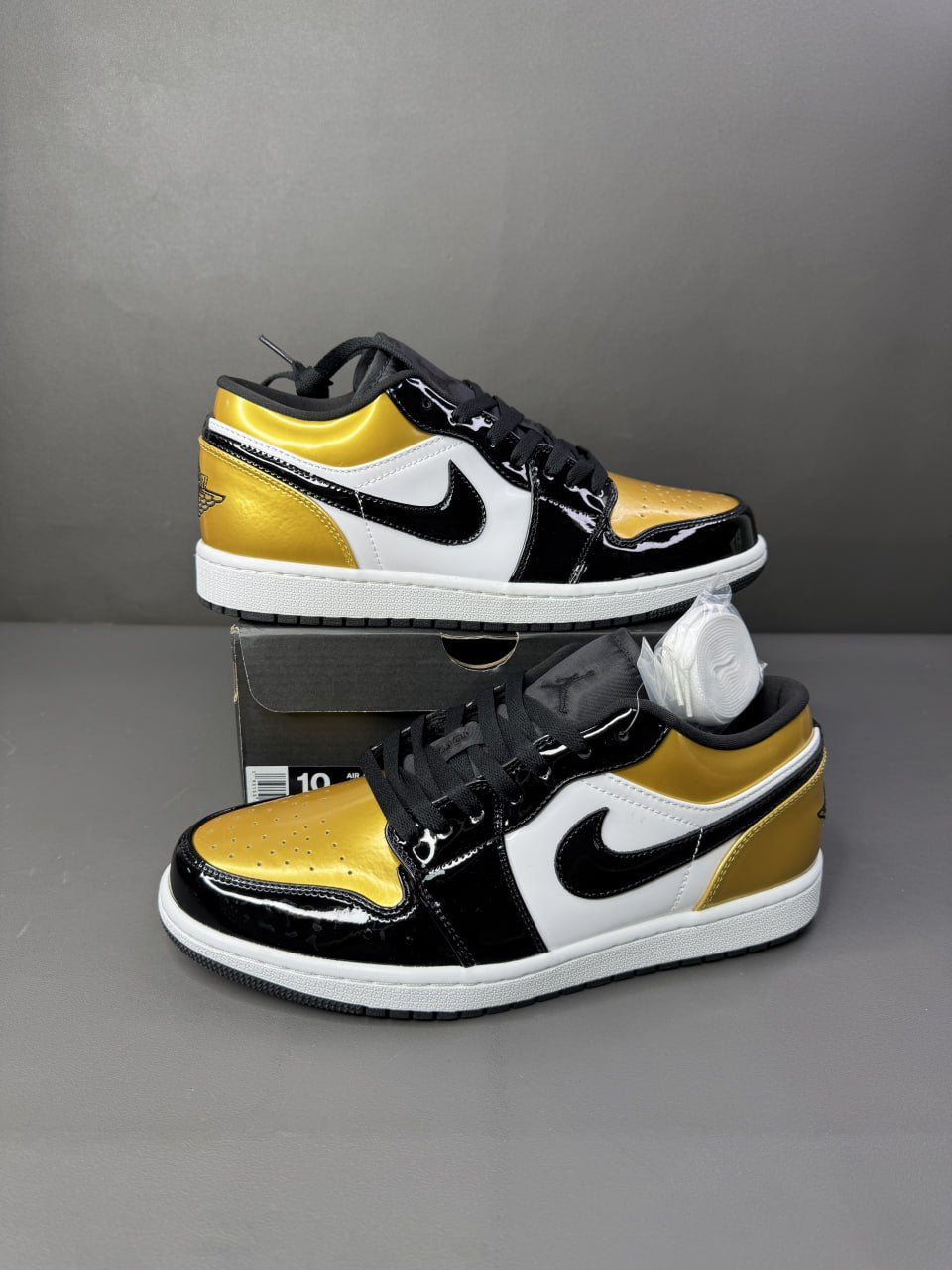 Air Jordan 1 Low
"Gold Toe"