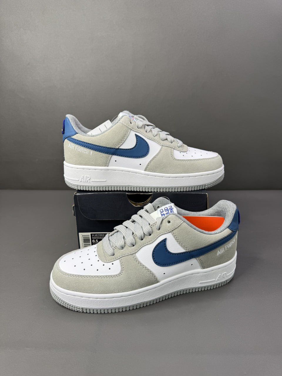 Air Force 1 Low '07 LV8
"Athletic Club Marina Blue"