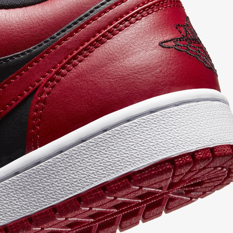 Air Jordan 1 Low
"Reverse Bred"