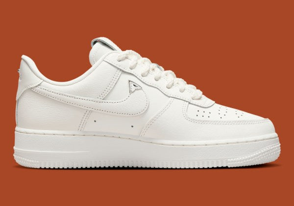 Air Force 1 Low '07 LV8
"Needlework" (Women's)