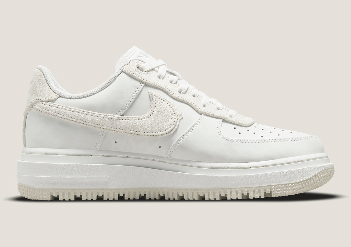 Air Force 1 Low Luxe
"Summit White Light Bone"