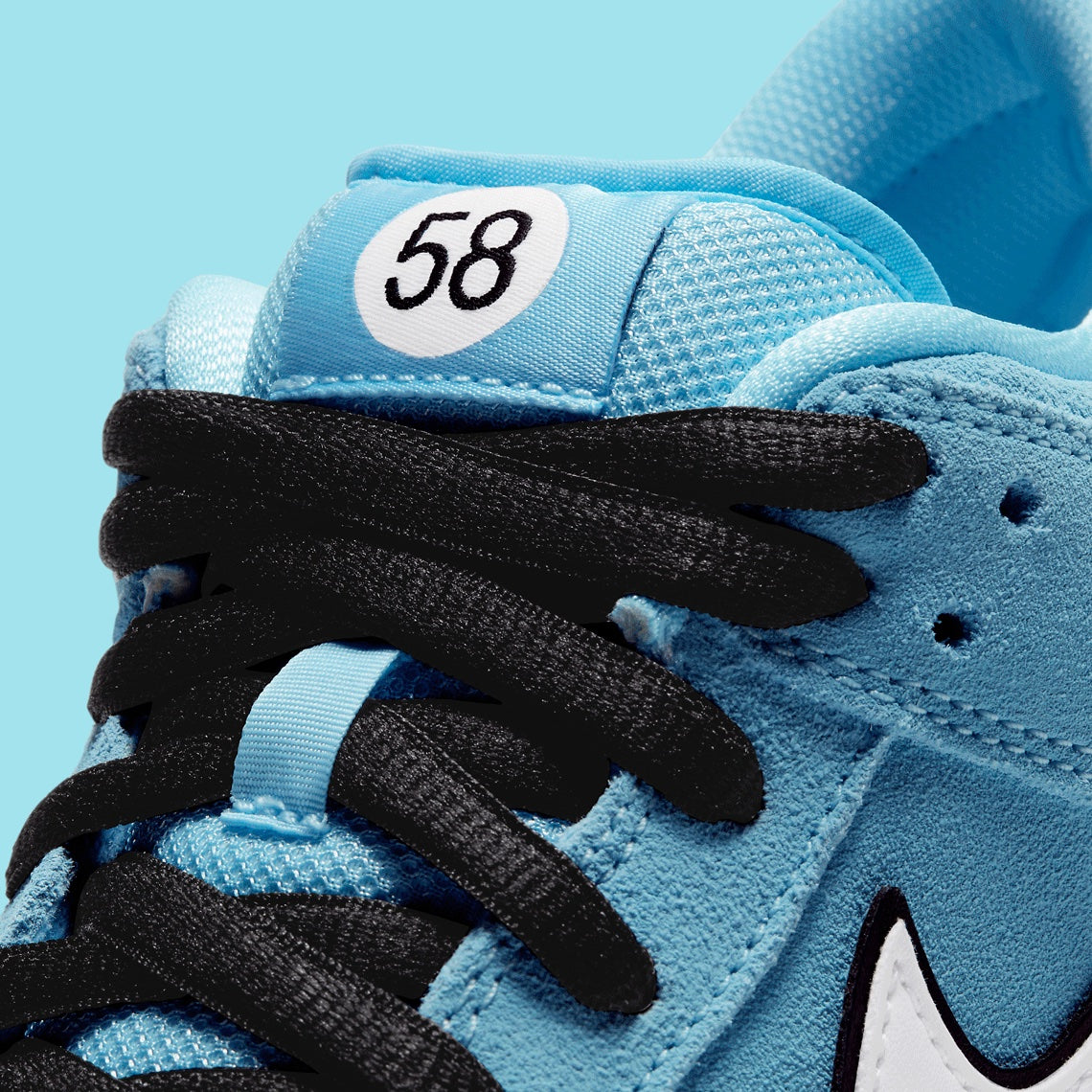 Nike SB Dunk Low
"Club 58 Gulf"