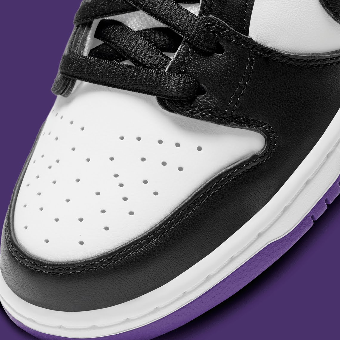 Nike SB Dunk Low
"Court Purple"