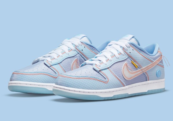 Nike Dunk Low x
Union Passport "Pack Argon"