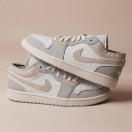 Air Jordan 1 Low SE "Craft
Inside Out Tech Grey"