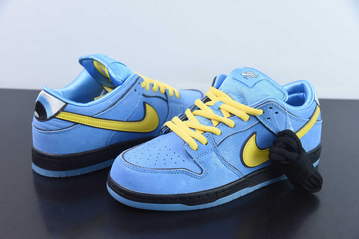 Nike Dunk Low SB - The Powerpuff Girls "Lindinha"