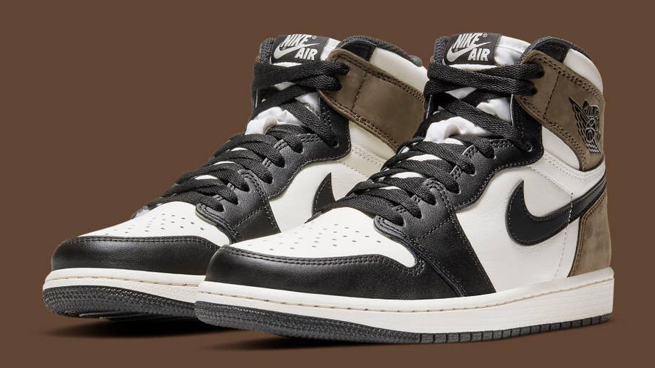 Air Jordan 1 Retro High
"Dark Mocha"