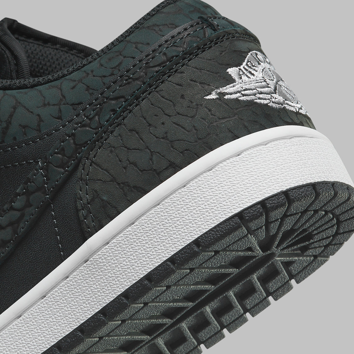 Air Jordan 1 Low SE
"Black Elephant"