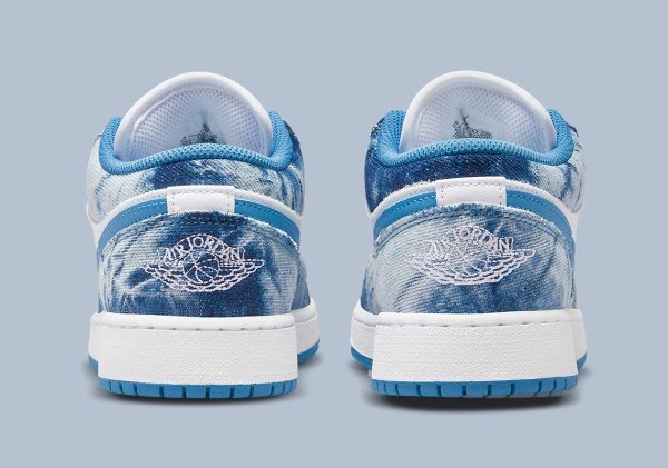 Air Jordan 1 Low
"Washed Denim"