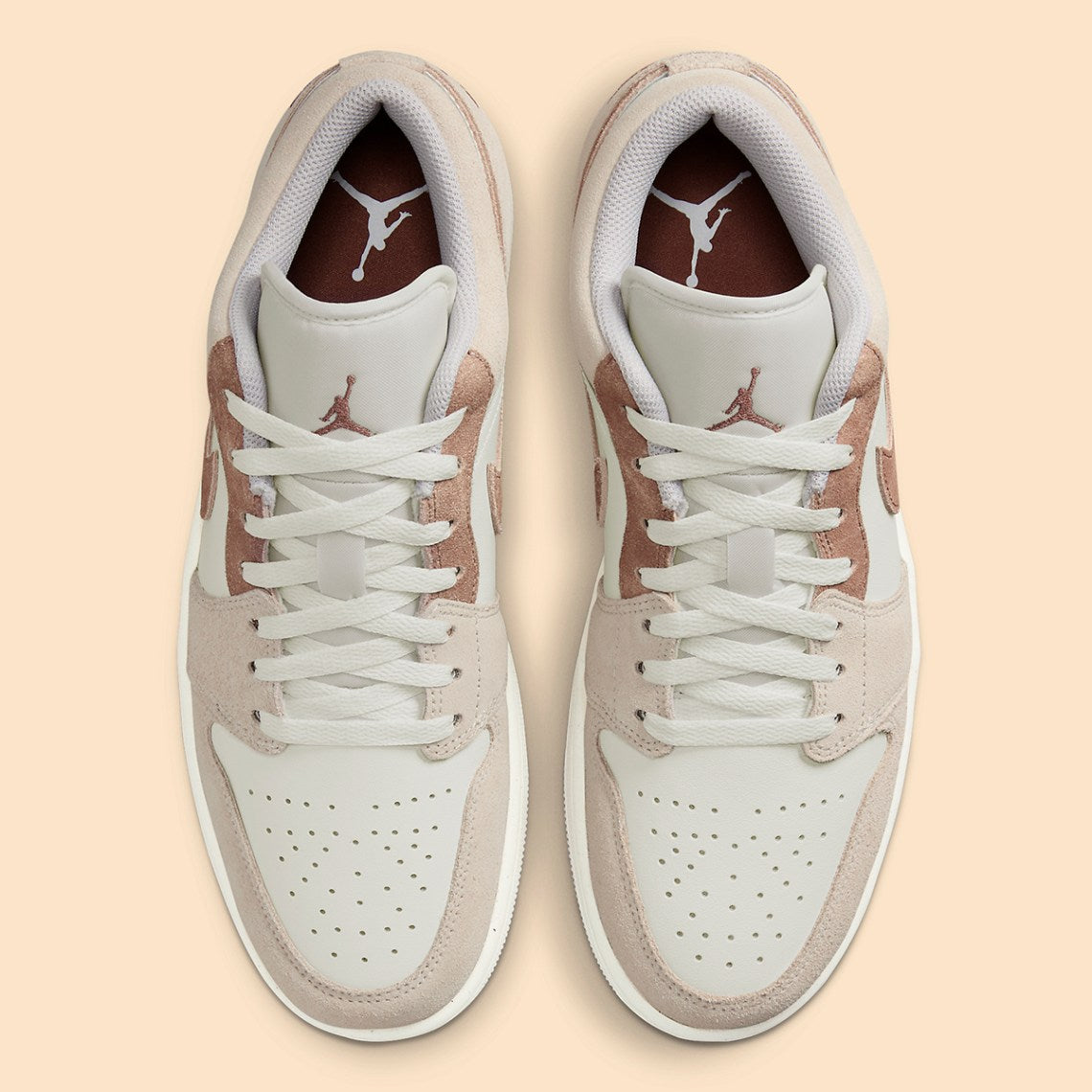 Air Jordan 1 Low SE
"Legend Light Brown"