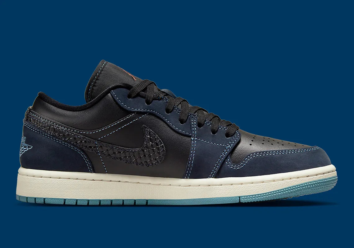 Air Jordan 1 Low SE
"Black Dark Obsidian Snakeskin"