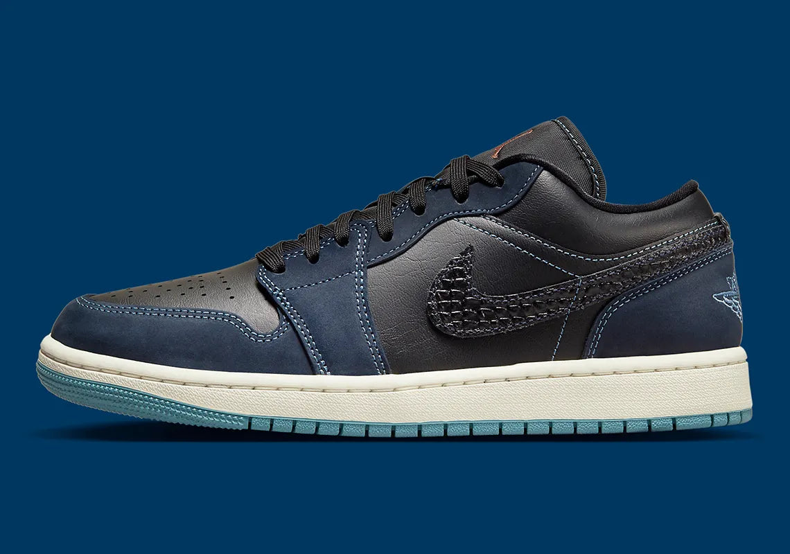 Air Jordan 1 Low SE
"Black Dark Obsidian Snakeskin"