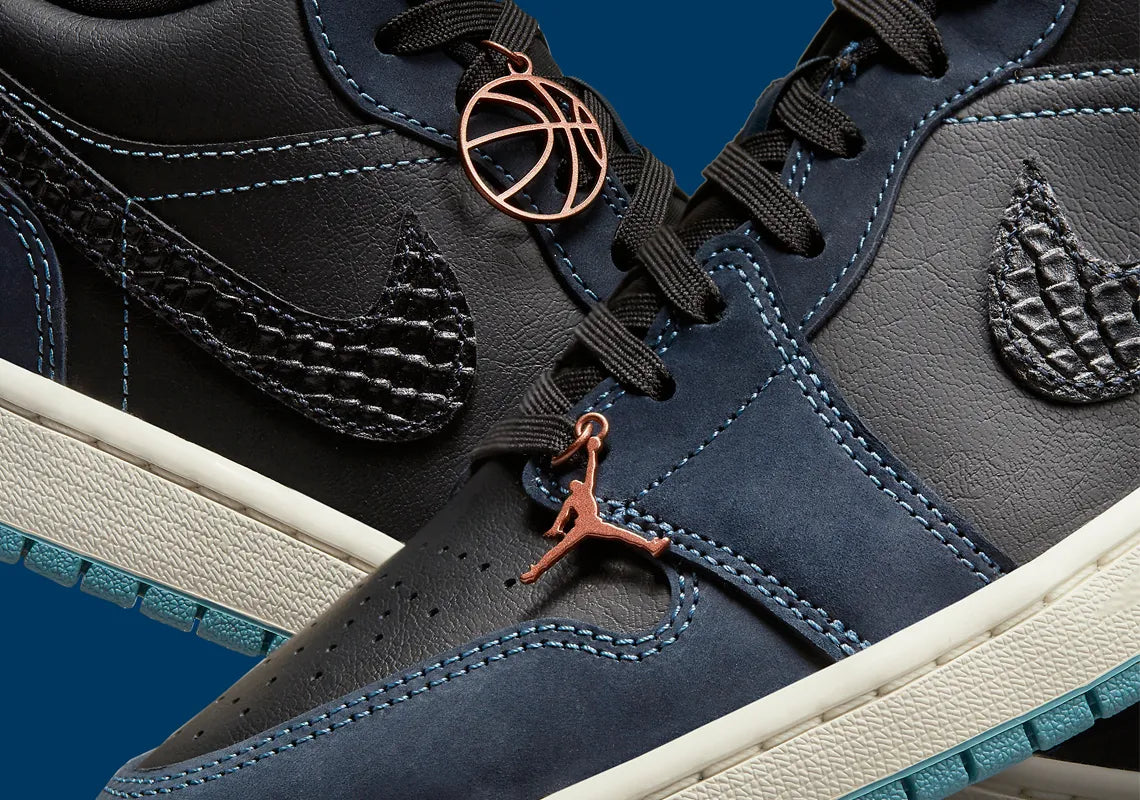 Air Jordan 1 Low SE
"Black Dark Obsidian Snakeskin"