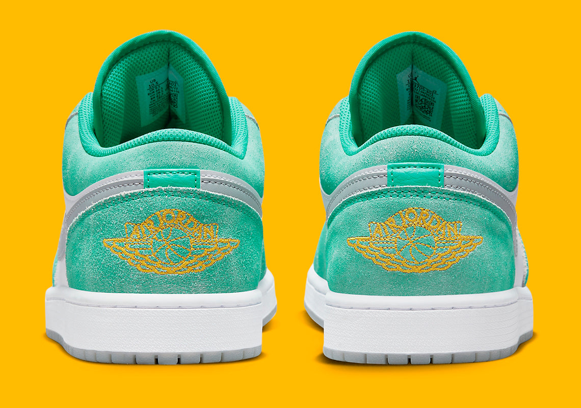 Air Jordan 1 Low SE
"New Emerald"