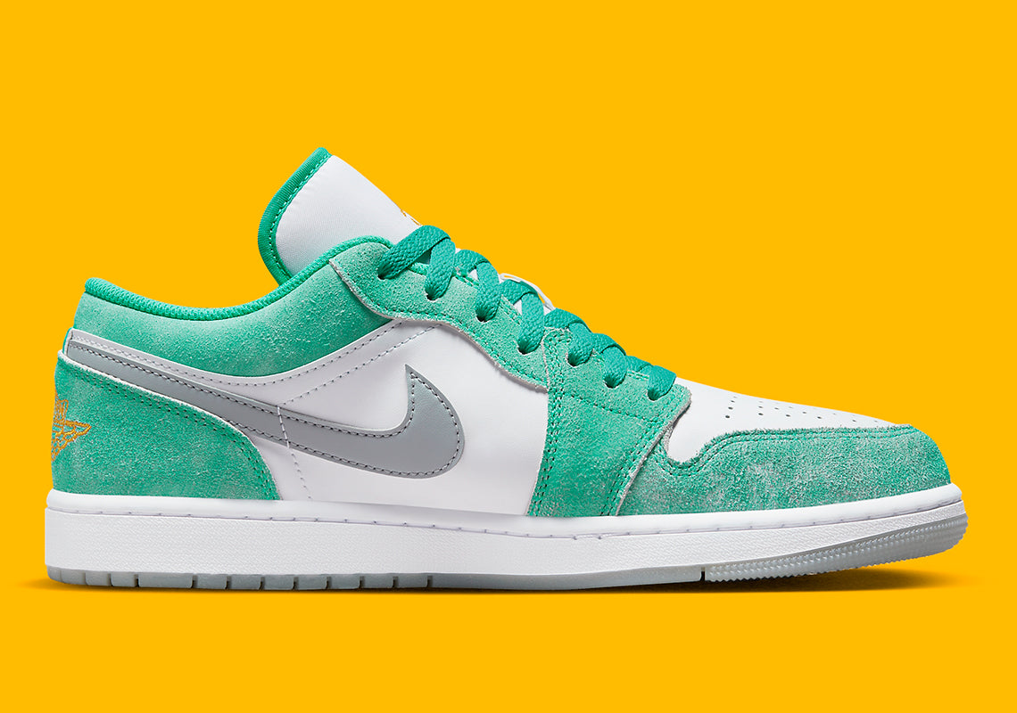 Air Jordan 1 Low SE
"New Emerald"