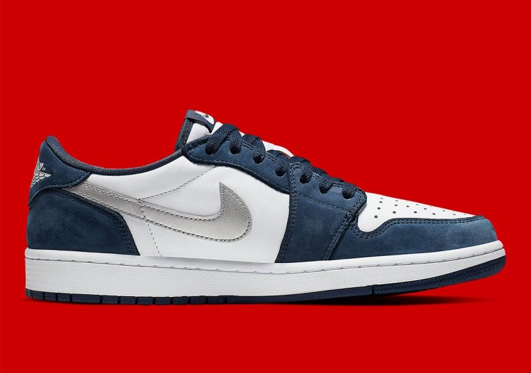 Air Jordan 1 Low SB
"Midnight Navy"