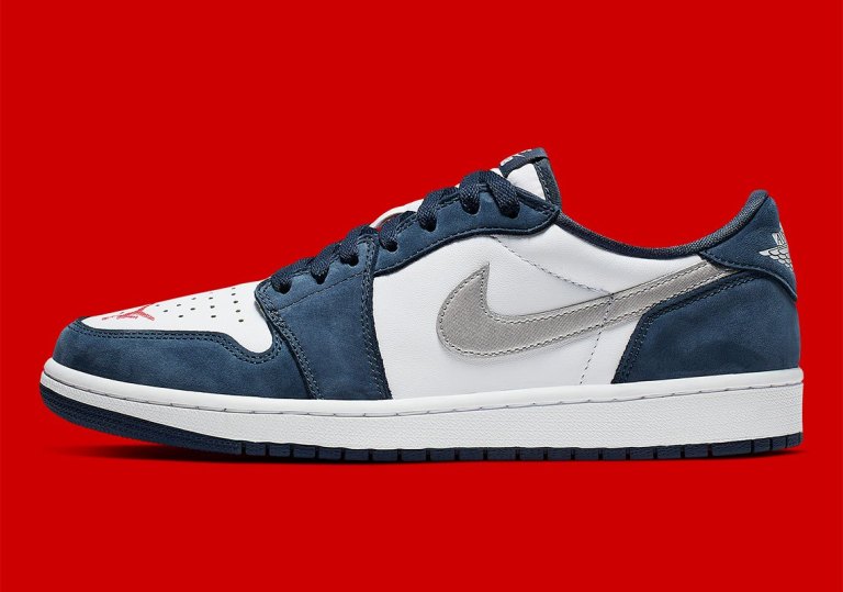 Air Jordan 1 Low SB
"Midnight Navy"