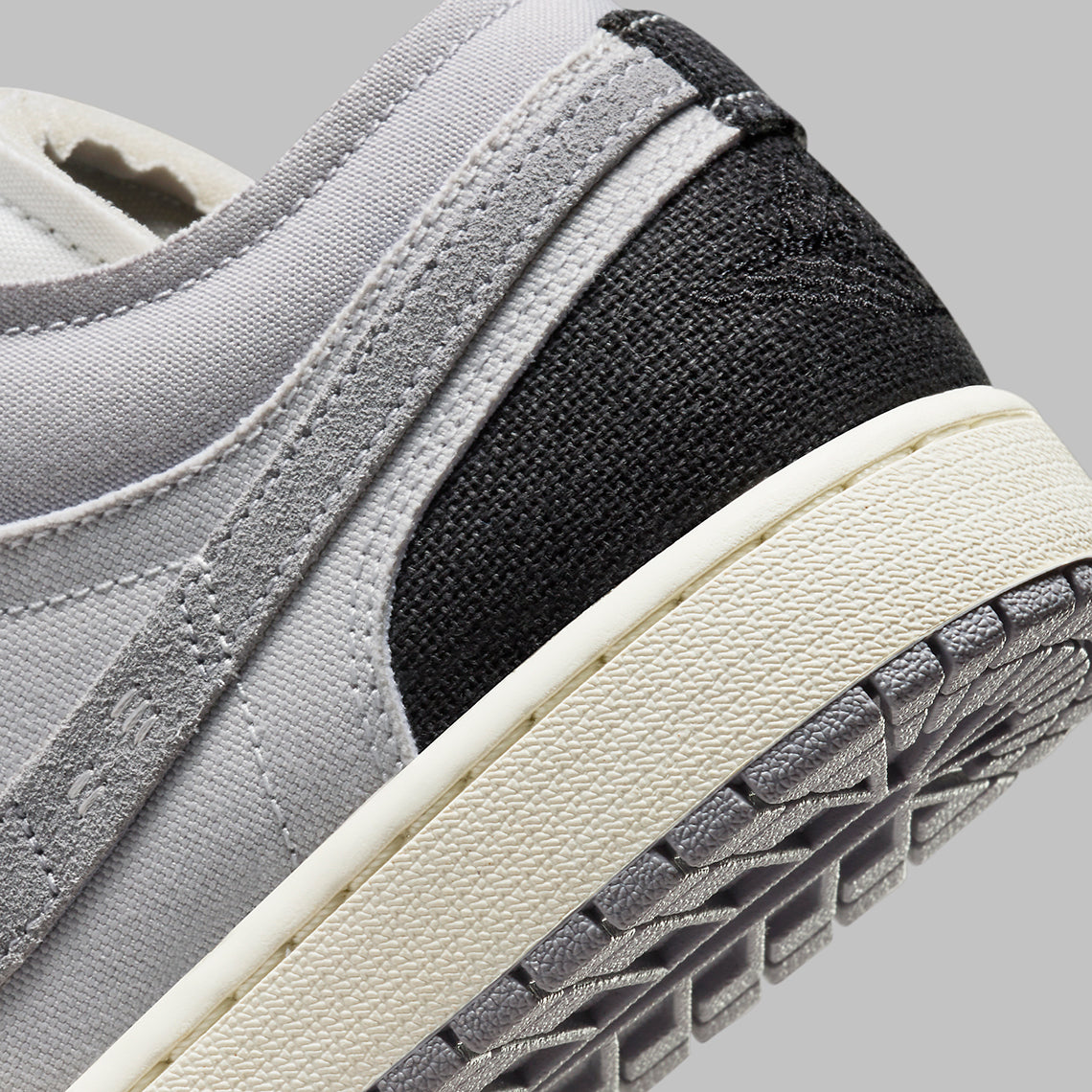 Air Jordan 1 Low SE
"Craft Inside Out Cement Grey"